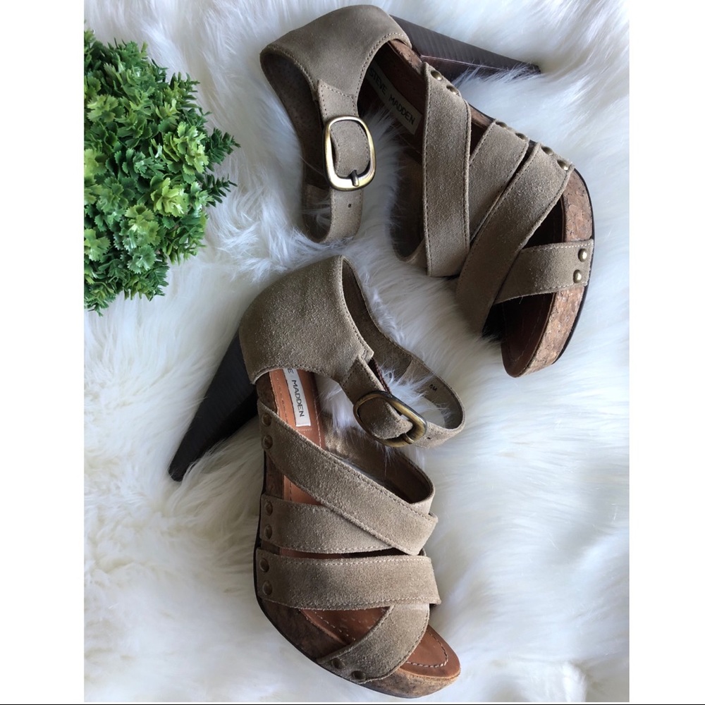 STEVE MADDEN Suede Platform Heels